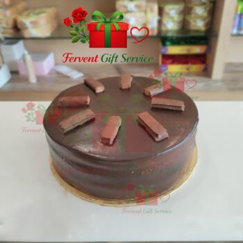 2Lbs Kitkat Chocolate Cake From Four Season Bakery