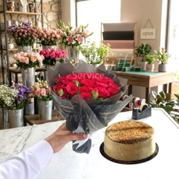 Send Coffee Cake And Black Wrapping Roses Bouquet in Pakistan
