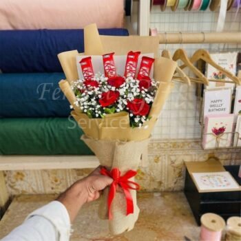 Send KitKat Chocolates And Red Roses Ultimate Bouquet in Pakistan